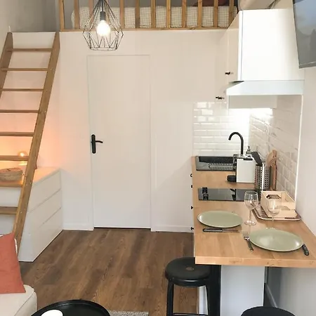 Climatisé Terrasse Centre Historique Gare 10 Min Arènes Appartamento Nîmes