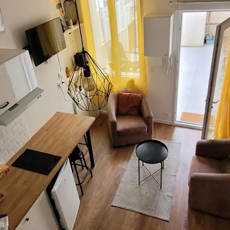 Climatise Terrasse Centre Historique Gare 10 Min Arenes 公寓 尼姆