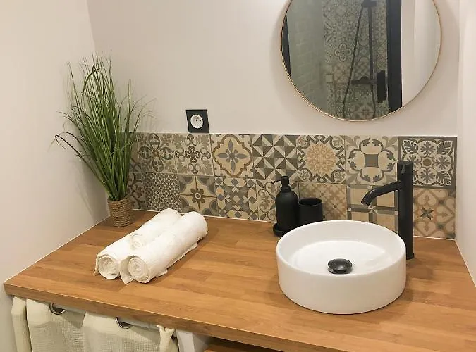 Climatisé Terrasse Centre Historique Gare 10 Min Arènes